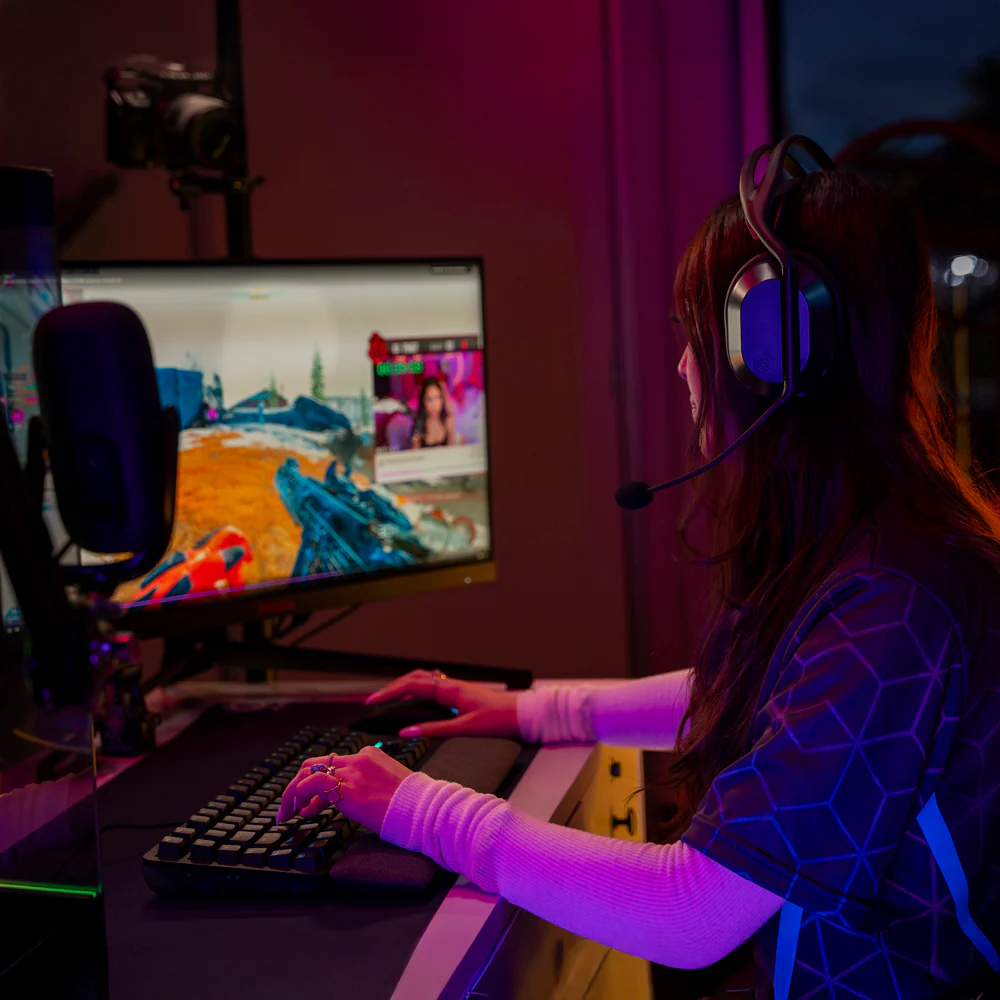 Daybreak Wireless Gaming Headset Black - Image 4