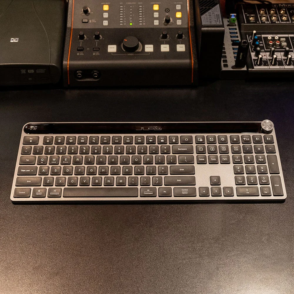 Epic Wireless Keyboard Black - Image 3