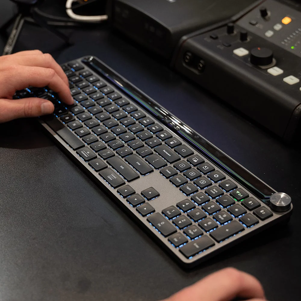 JLab Epic Keyboard Mouse Bundle - Image 34