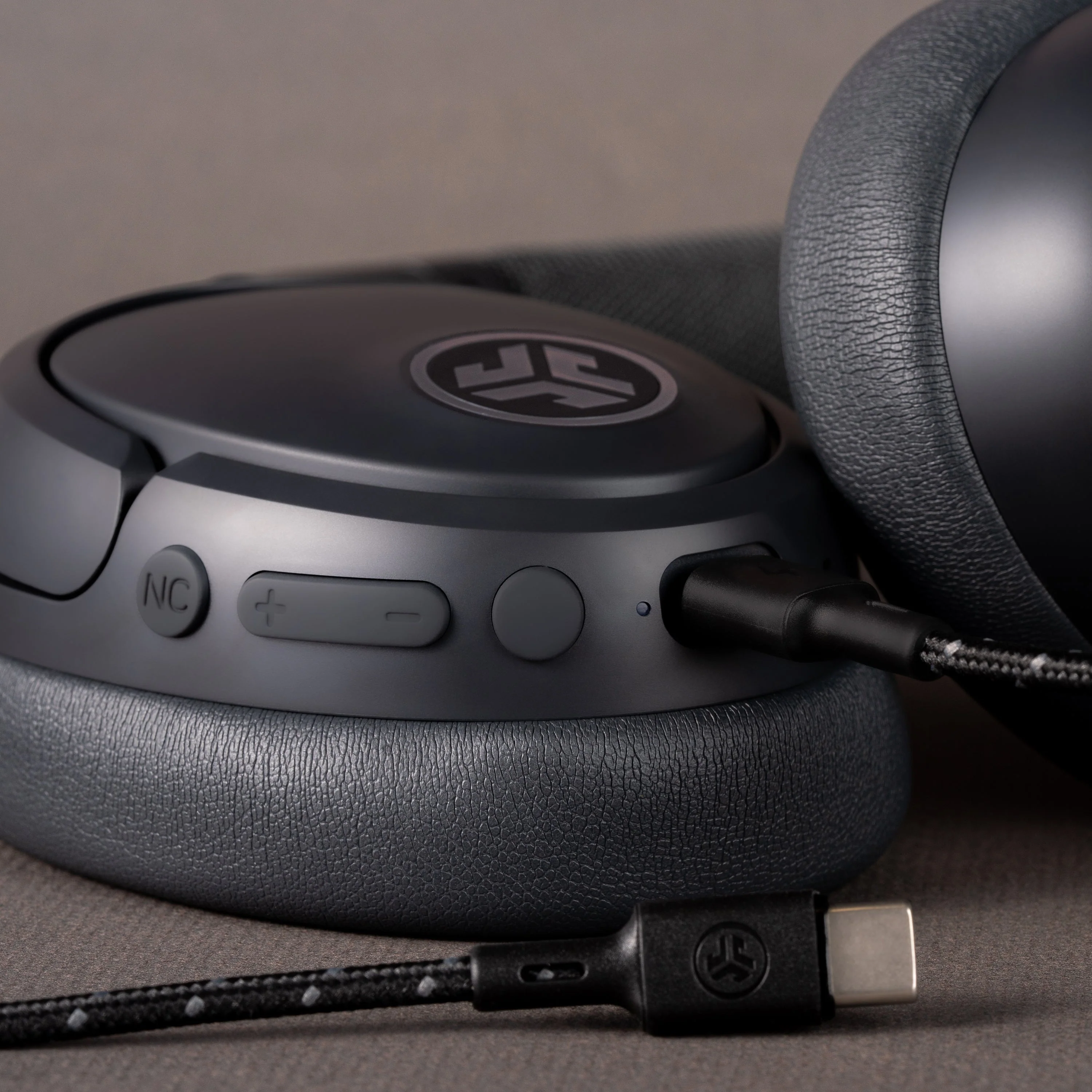 JBuds Lux ANC Headphones Graphite - Image 8