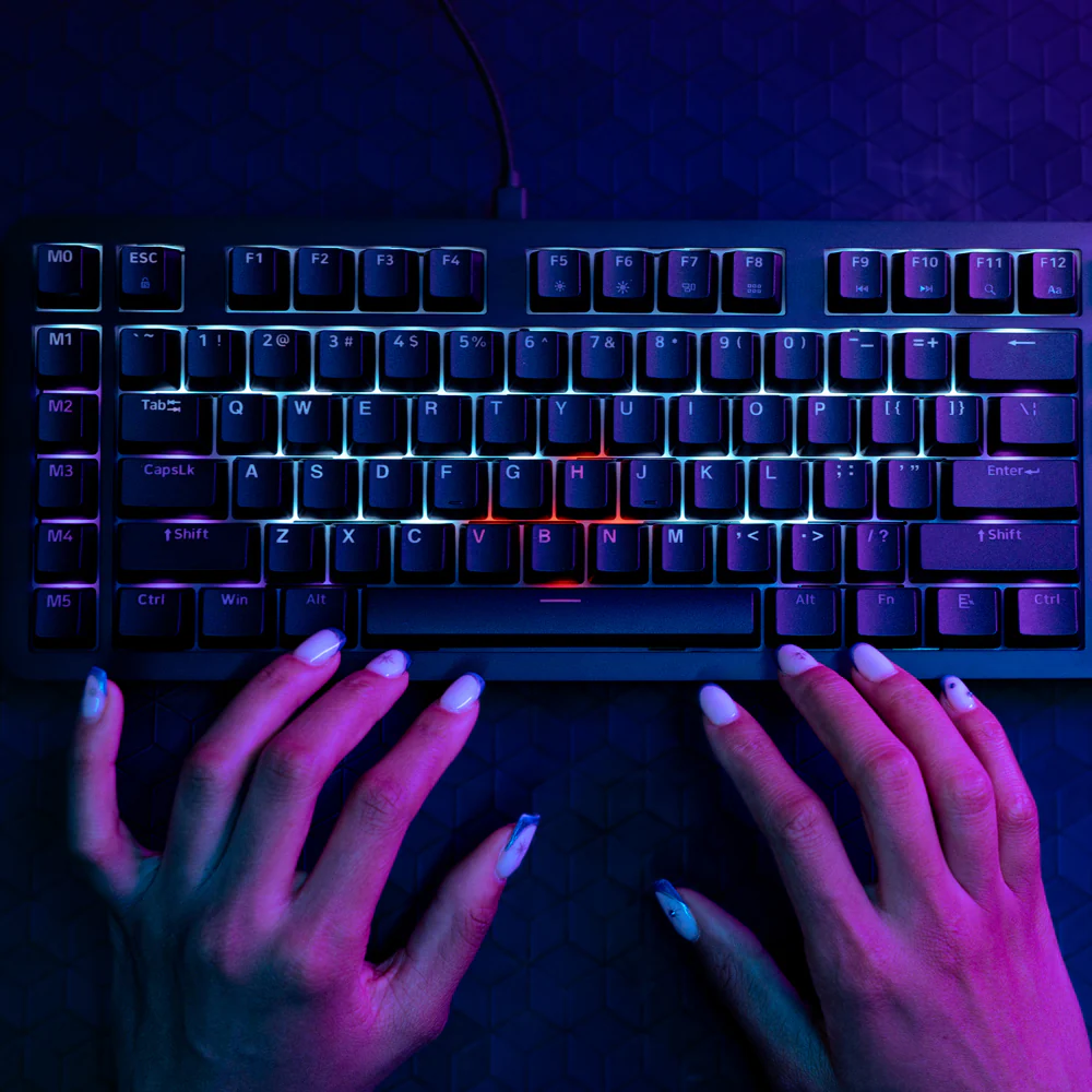 Midnight Full-Size Wired Gaming Keyboard Black - Image 2