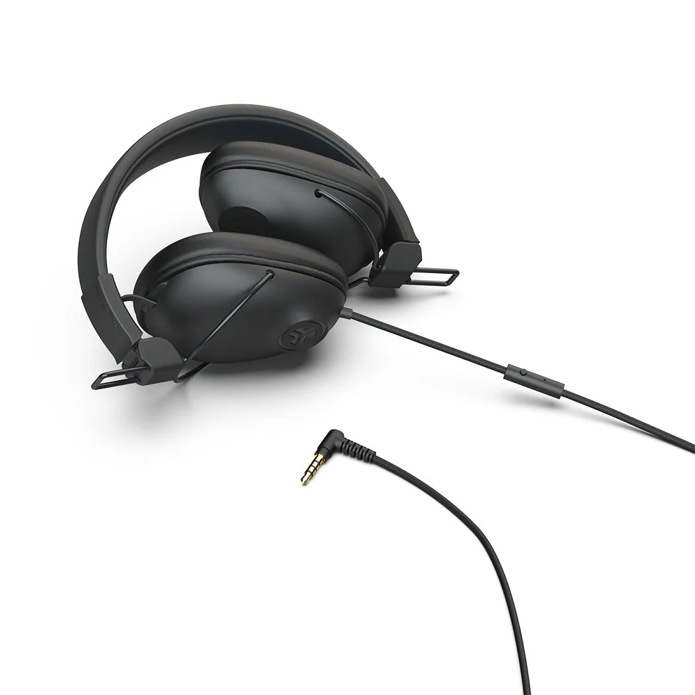 Studio Pro Over-Ear Headphones Black - Image 6