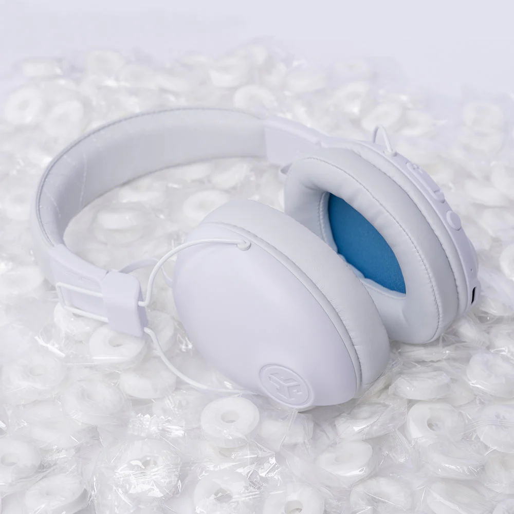 Studio Pro Wireless Over-Ear Headphones White - Image 9